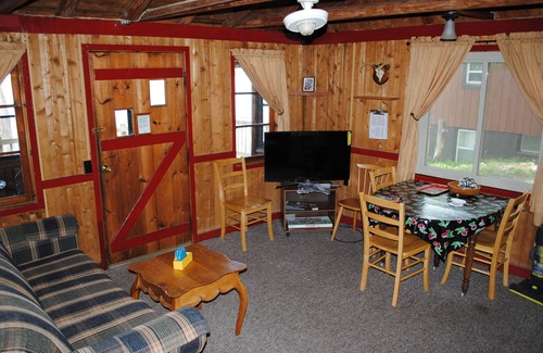 Mayfield Cabin | Waterfront Bellaire Style Cabins 20 Min from Downtown Traverse City - Cabin #3