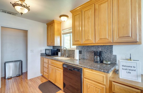 Bethel Island House | Waterfront Bethel Island Home w/Dock & Slip
