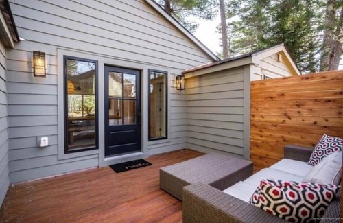 Thompson's Point House | Waterfront, BIG SEBAGO LAKE, 30 Minutes to Shawnee Peak Near Sebago State Park!