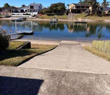 Port Macquarie House | Waterfront Bliss