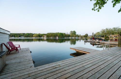 Brockton House | Waterfront Bliss Firepit and BBQ