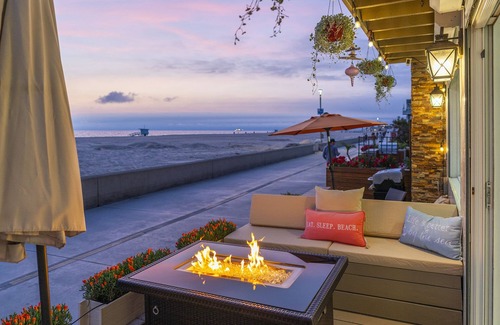 Hermosa Beach Apartment | "Waterfront Bliss: The Envy of Every Traveler" 3X Hall of Fame Accommodations