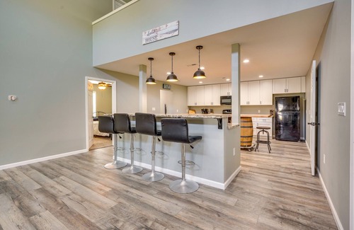 Nashport House | Waterfront Buckeye Lake Vacation Rental w/Hot Tub