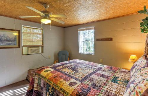 Cedarcreek House | Waterfront Bull Shoals Lake Cabin with Deck and Views!