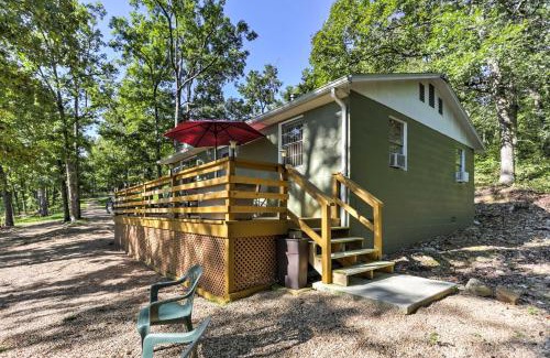 Cedarcreek House | Waterfront Bull Shoals Lake Cabin with Deck and Views!