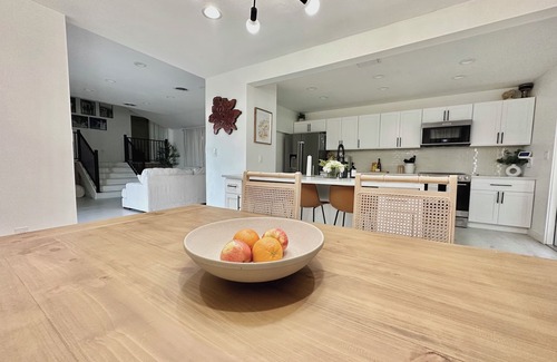 Tarpon Springs House | Waterfront Bungalow - Beautiful Views - Beaches - Sponge Docks - Pet Friendly