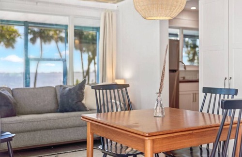 Fort Pierce House | Waterfront Bungalow, Indy River House