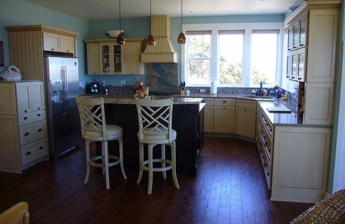 Lincoln City House | WATERFRONT BUNGALOW.VIEWS, VIEWS, VIEWS !