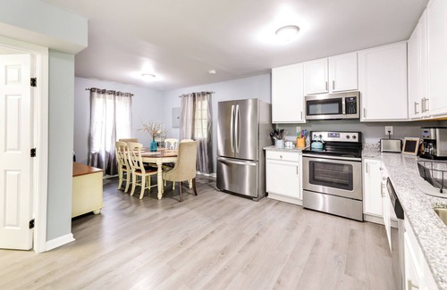 Burgaw House | Waterfront Burgaw Vacation Rental w/Private Yard!