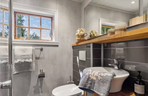 Nordstrand Cabin | Waterfront Cabin - 15 Minutes from Downtown Oslo