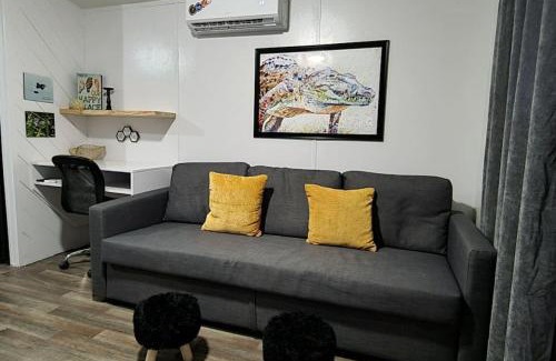 Port Lavaca Apartment | Waterfront Cabin Gator Den