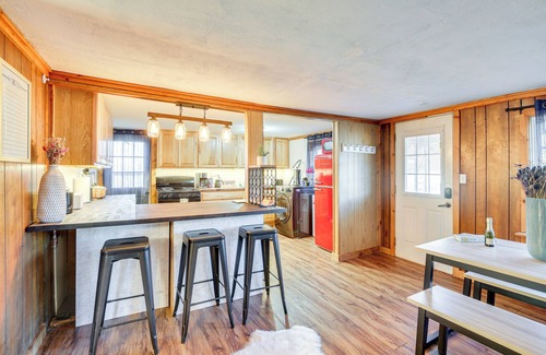 Mozier Cabin | Waterfront Cabin: Tranquil Setting in Mozier!