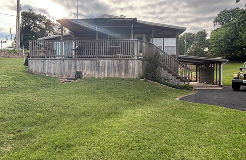 Cleora Cabin | Waterfront Cabin with Access to swim dock, fishing dock, and boat ramp.