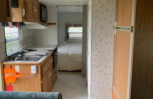 Quinte West House | Waterfront Camper!