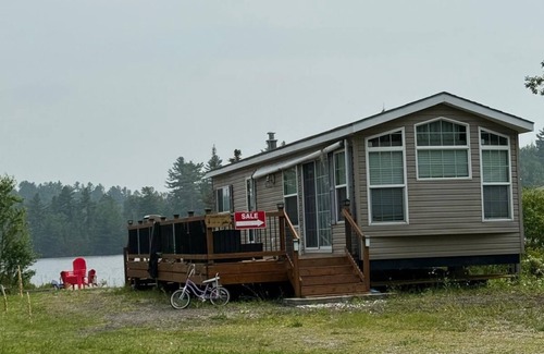 Nairn Centre RV Rental | WATERFRONT CAMPGROUND WITH PARKMODEL HOME