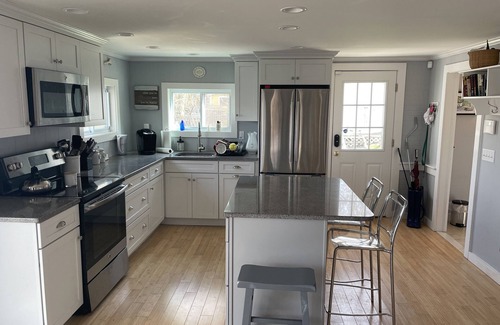Mashpee Cottage | Waterfront Cape cottage with all the comforts of home.