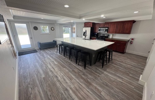 Sandusky House | Waterfront Catalina on Lake Erie-1.7 miles to Cedar Pt