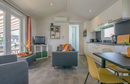 Municipality of Stichtse Vecht Ski Chalet | Waterfront chalet with swimming ladder