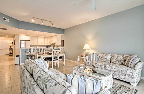 Crisfield Condo | Waterfront Chesapeake Bay Condo w/Boat Slip!
