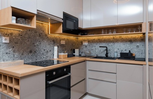 Obuda Apartment | WaterFront City Apartments by UrbanRent