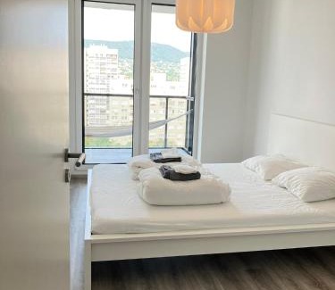 Obuda Apartment | Waterfront City apt Buda Hills Views&Free parking