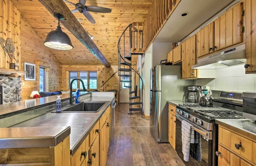Manitowish Waters Cottage | Waterfront Cottage w/Dock on Papoose Lake!