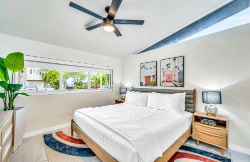 Coral Ridge Villa | Waterfront Compound 2 Heated Pools SaltAire Lime Keys