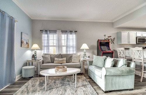 Treasure Island Condo | Waterfront Condo w/Arcade in Treasure Island!