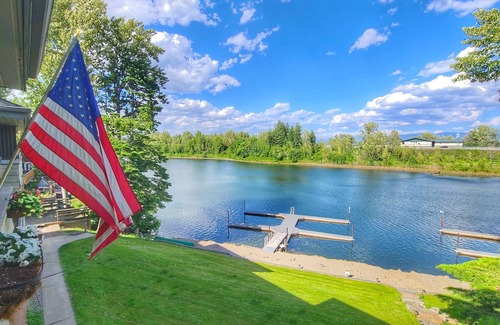 Sandpoint Condo | Waterfront Condo AC Boat Slip Downtown