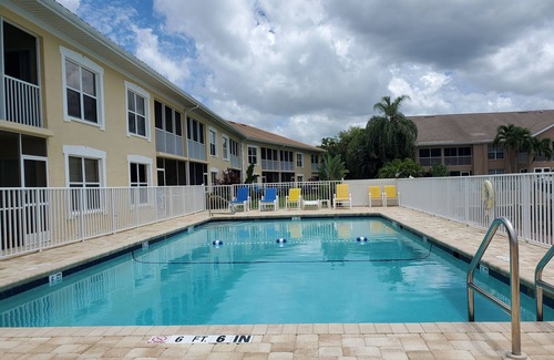 Caloosahatchee Condo | Waterfront condo close to everything S.E. Cape Coral. Excellent location.
