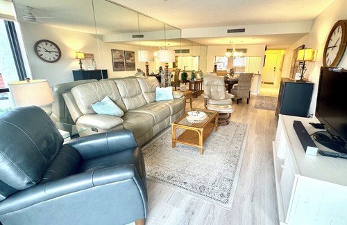 Tierra Verde Condo | Waterfront Condo in island paradise!