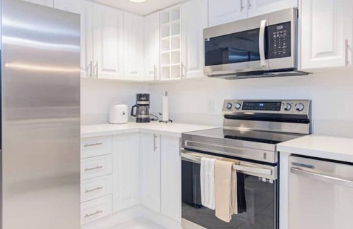 Tamuning House | Waterfront Condo In Tamuningnn