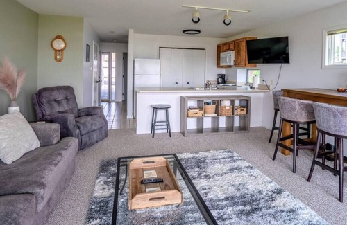 Ferrysburg Condo | Waterfront Condo in Spring Lake-Blissful Blue Waterfront