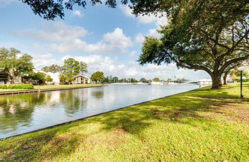 Walden on Lake Conroe Apartment | Waterfront Condo on Lake Conroe with Boat Launch!