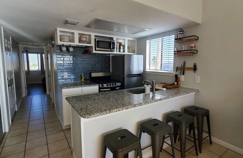 Corpus Christi Condo | Waterfront condo with incredible sunset view and fishing from the pier.