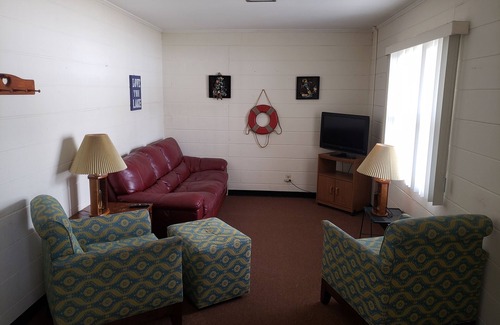 White Lake Condo | Waterfront Condo - 2Br/1Bth