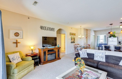 Village of Four Seasons Condo | Waterfront Condo w/Pool on Lake of the Ozarks