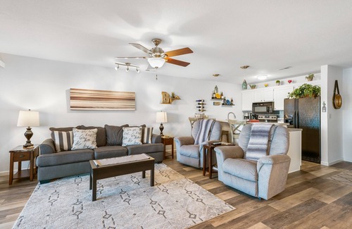 Lake of the Ozarks Condo | Waterfront Condo with Amazing Amenities