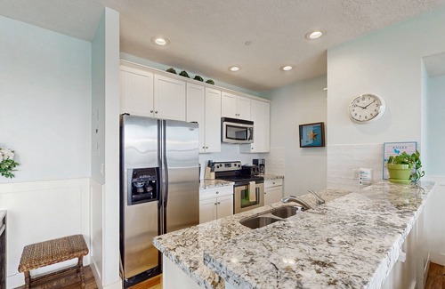 Red Fish Cove Condo | Waterfront condo with pool, hot tub, Gulf views & nearby beach access