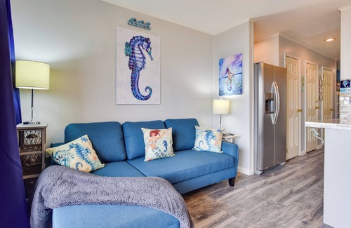 North Beach Condo | Waterfront Corpus Christi Escape w/Pool Access!