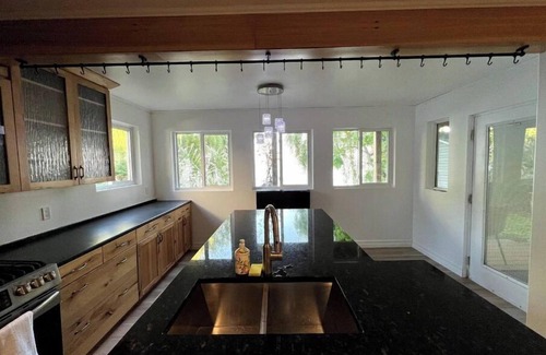 Carrying Place Cottage | Waterfront Cottage facing Lake Ontario with 3 bedrooms, two bathrooms