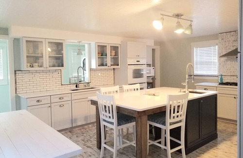 Issue Cottage | Waterfront Cottage w/Private Pier & Beach ~ Lil' Paradise On The Potomac