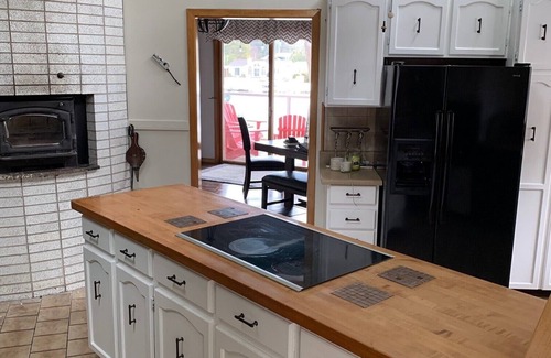 Gravenhurst Cottage | Waterfront Cottage in Beautiful Muskoka