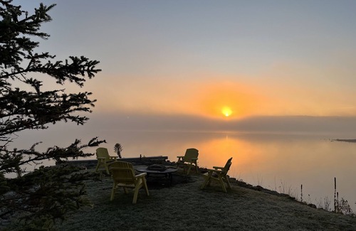 Manitoulin District Cottage | Waterfront Cottage