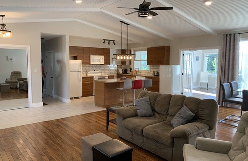 Parry Sound Cottage | Waterfront cottage with great view