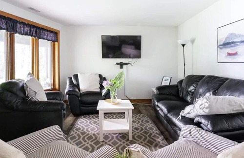 Grey Highlands House | Waterfront Cottage - Lower Unit - 2 Bedroom - Private Beach