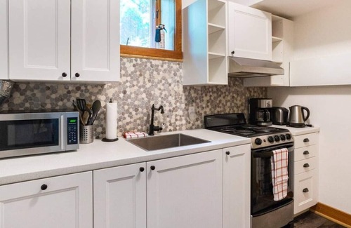 Grey Highlands House | Waterfront Cottage - Lower Unit - 2 Bedroom - Private Beach