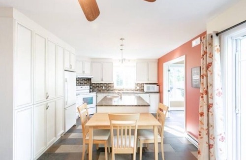 Val-des-Lacs House | Waterfront cottage Lac Quenouille