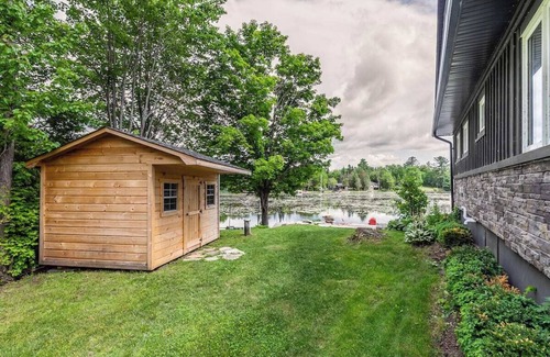 Bobcaygeon Cottage | Waterfront Cottage Escape with Stunning Views of Little Bald Lake