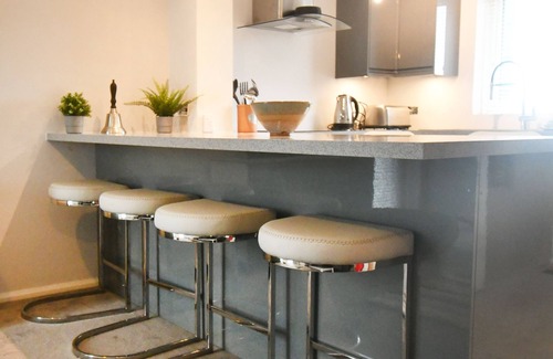 East Cowes Cottage | Waterfront Cottage Fantastic Sea & River Medina Views From All Aspects